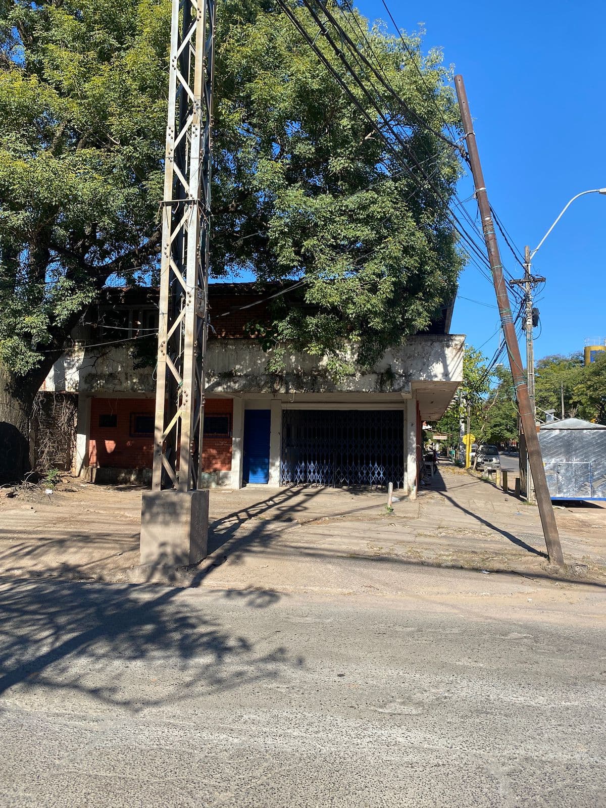 Propiedad en Esquina Estratégica sobre Av.Artigas, foto 3