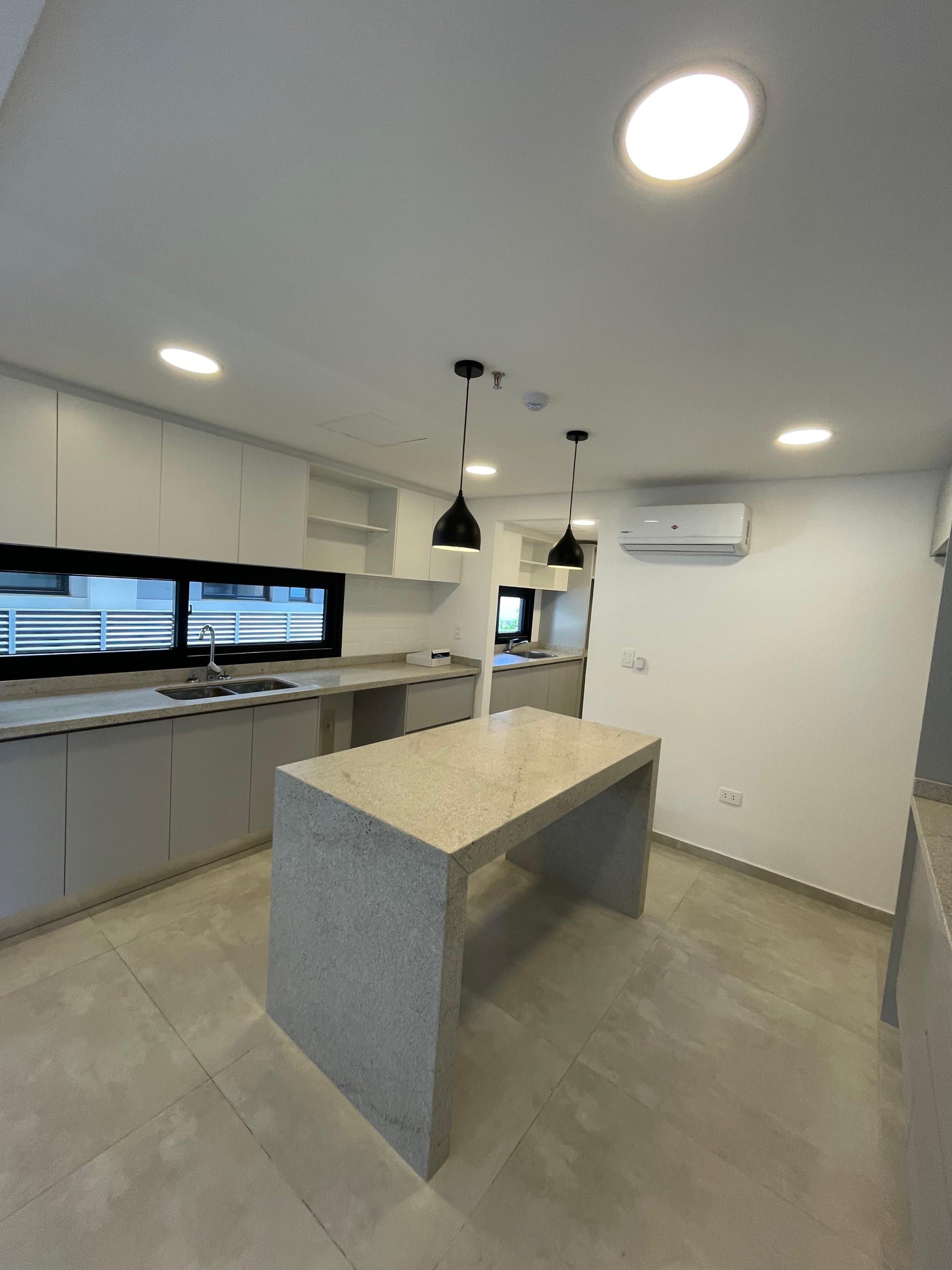 Villa Morra - en alquiler, depto de 3 dormitorios con área de servicio, foto 4