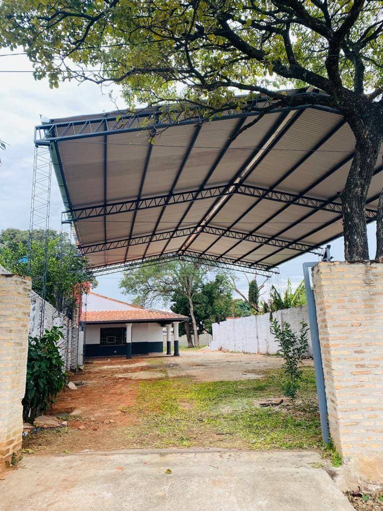 Tinglado abierto + casa en San Lorenzo — foto 1