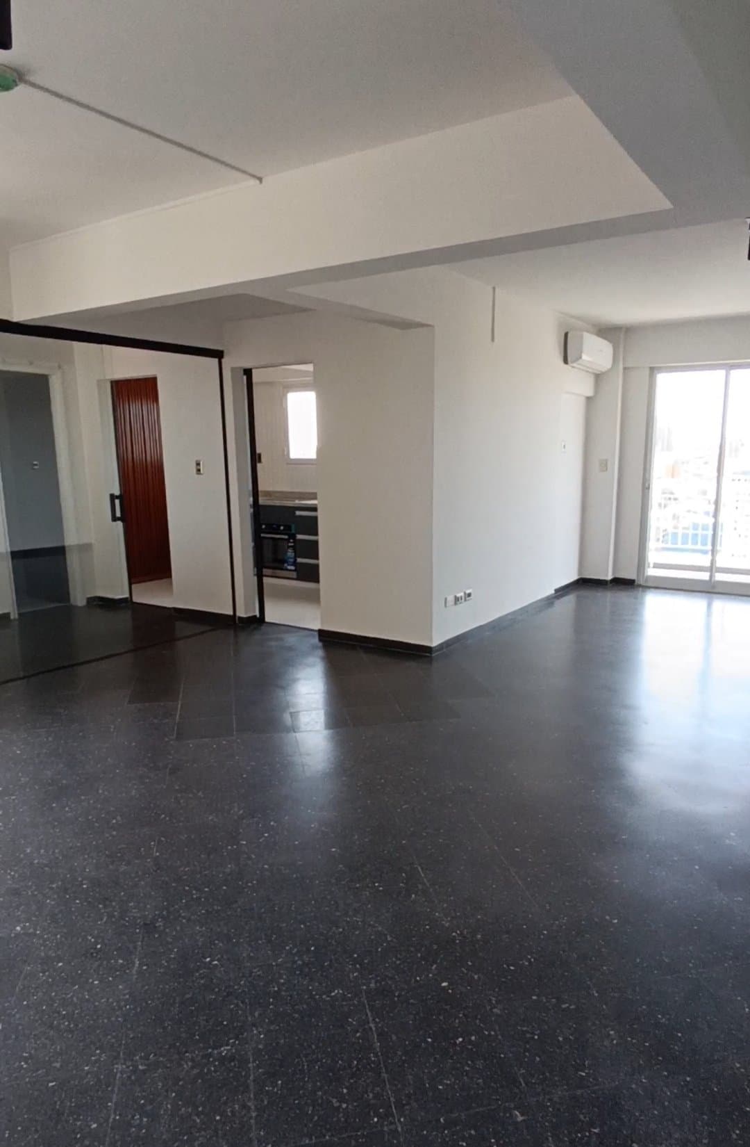 Departamento Remodelado 2 Dormitorios 113 Mts Y Cochera — foto 1