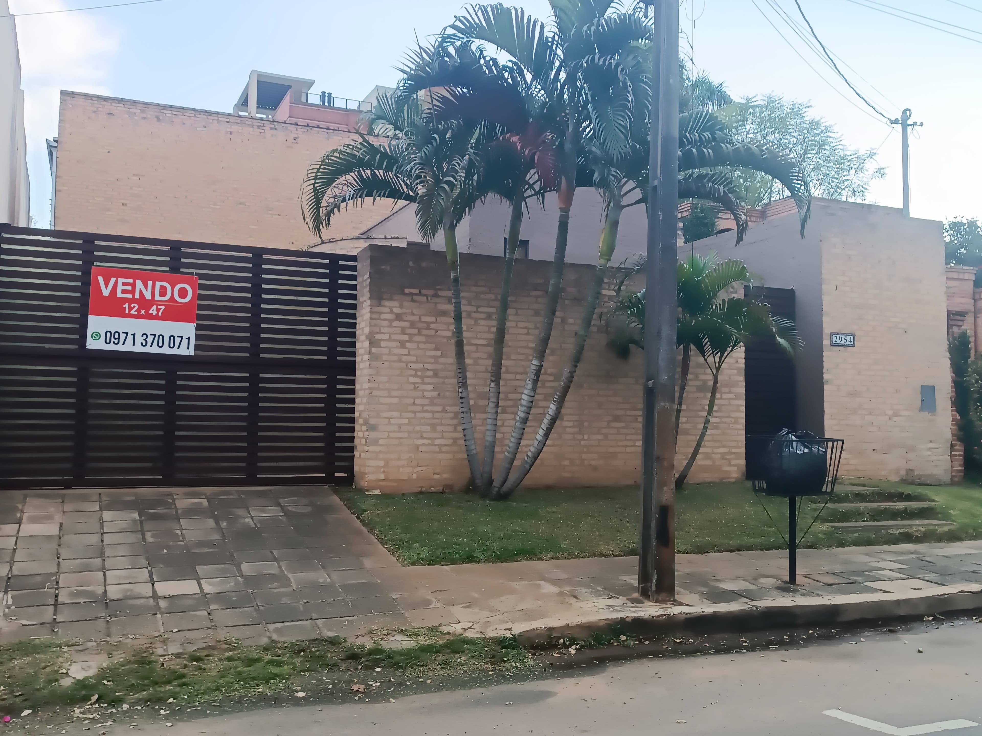 Casa Minimalista B°Herrera 12x46, Sobre Calle Andrade — foto 3