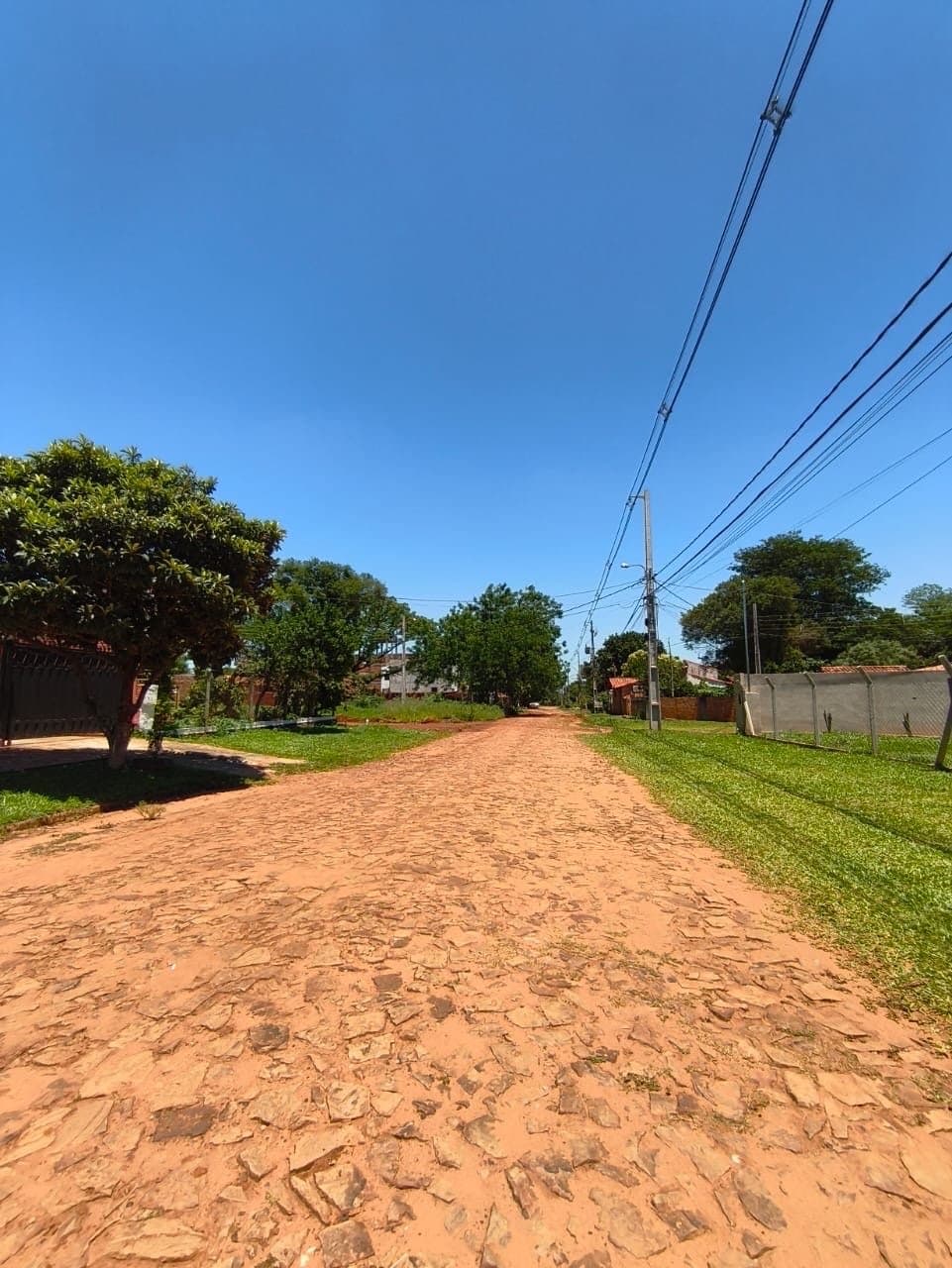 Terreno en oferta en Luque en esquina, foto 3