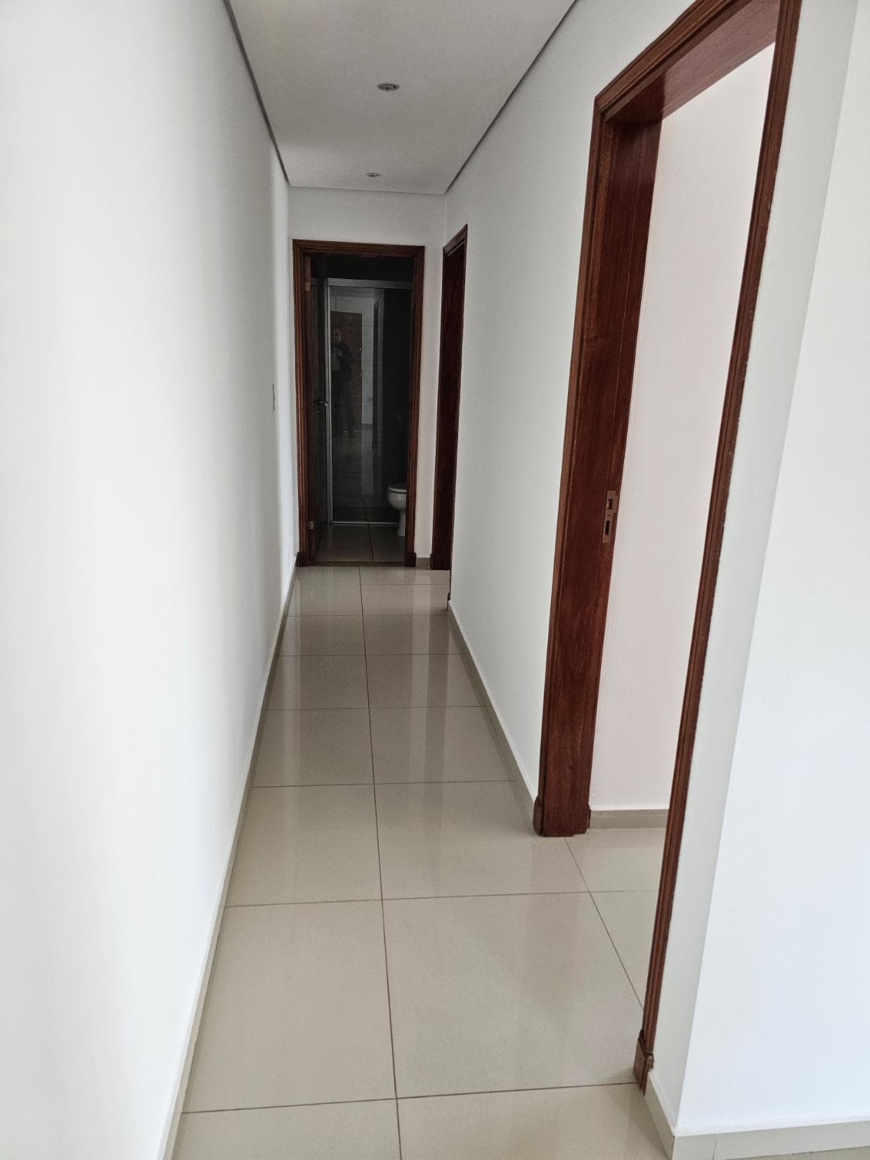 Moderno Departamento De Dos Dormitorios En Barrio Jara — foto 3