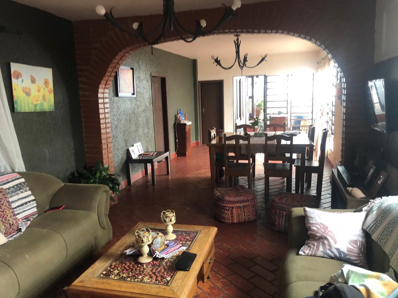 Casa sobre la avda tuyuti. Cnel. Oviedo, foto 2