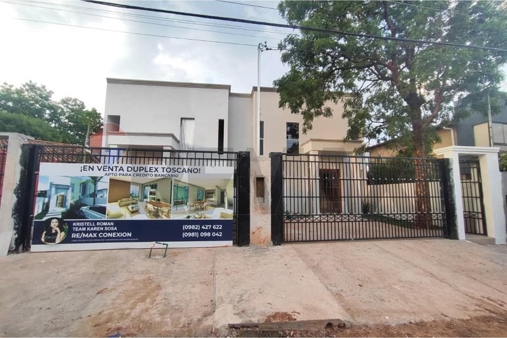 Duplex Toscano en venta con amplio patio, foto 1