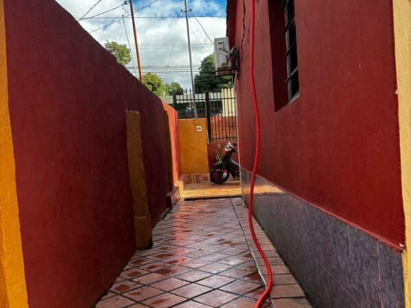 Casa con terreno en itaugua, foto 3