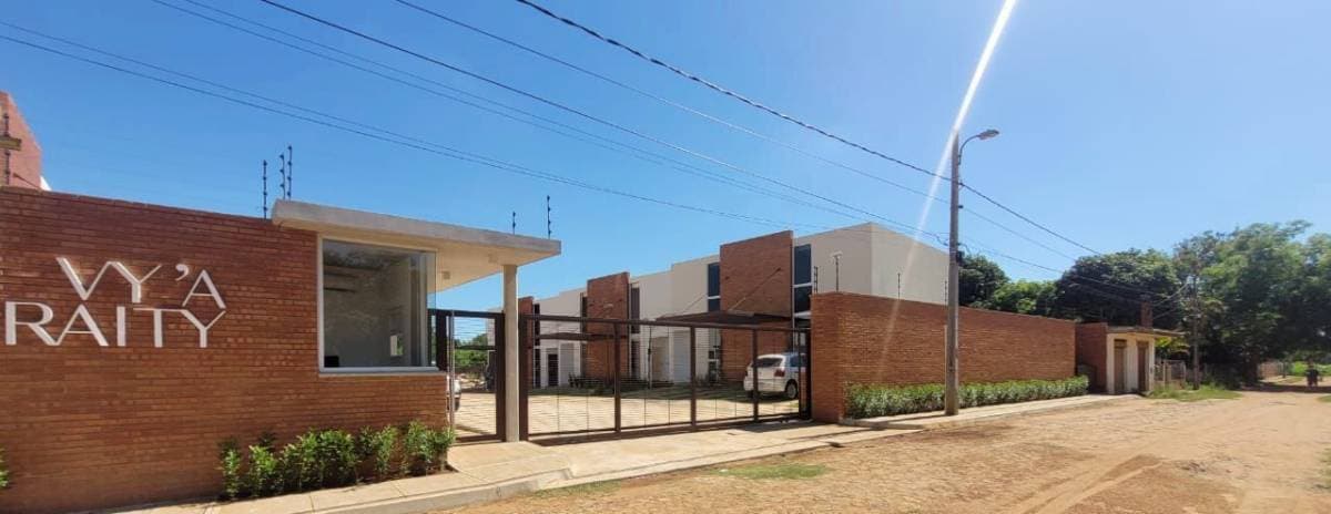 dúplex en pozo en barrio cerrado Luque . ID 38667, foto 2