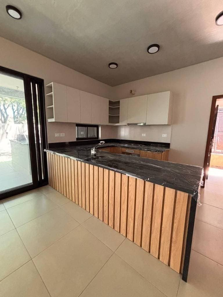 Hermosa Casa a Estrenar en San Bernardino – Cerca de Petrobras Av. Kennedy, foto 4