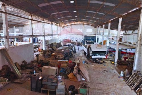 Tinglado a la Venta Fernando de la Mora — foto 3