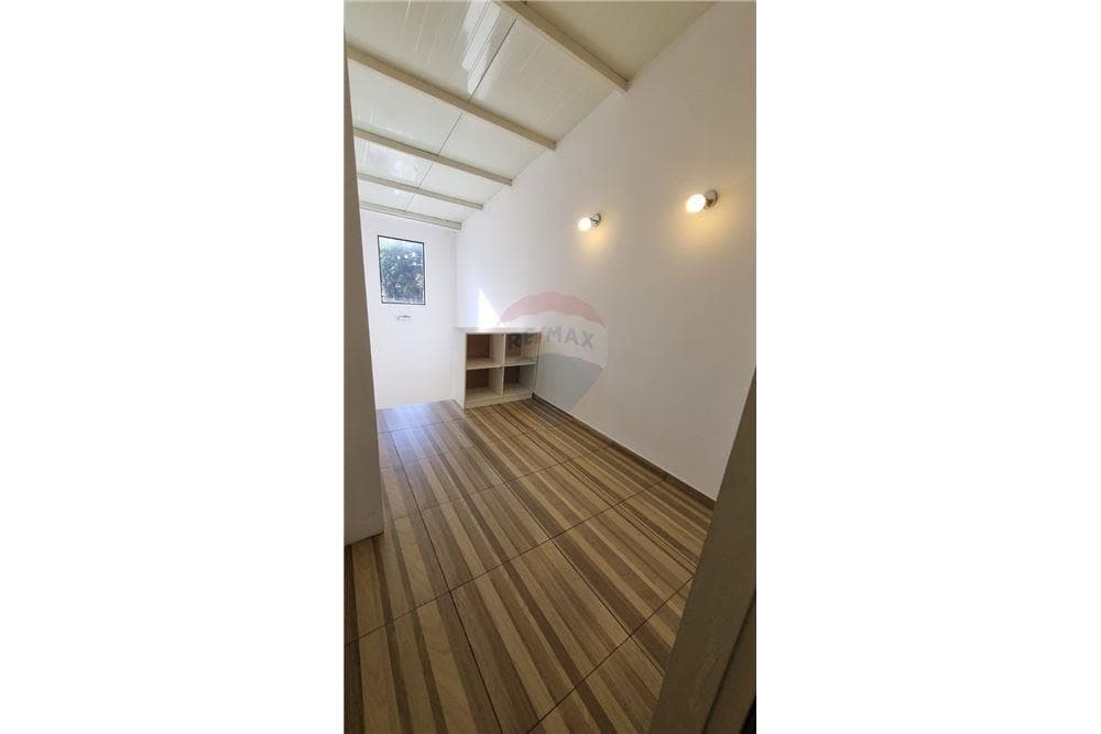 Duplex en lambare zona yacht y golf club, foto 5
