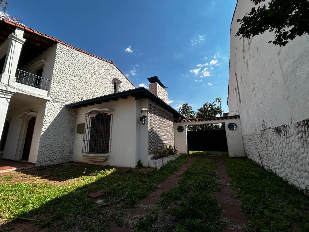 Casa Colonial en Barrio Las Mercedes — foto 2