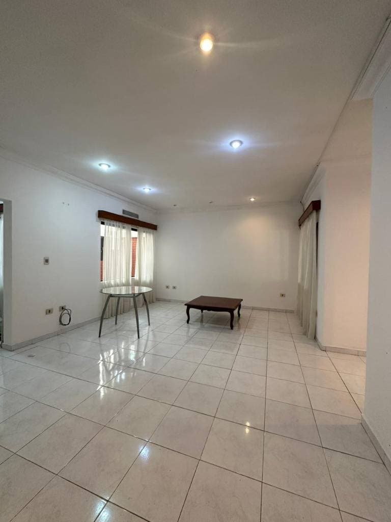 Casa 4 habitaciones zona colegio cristo rey, foto 3