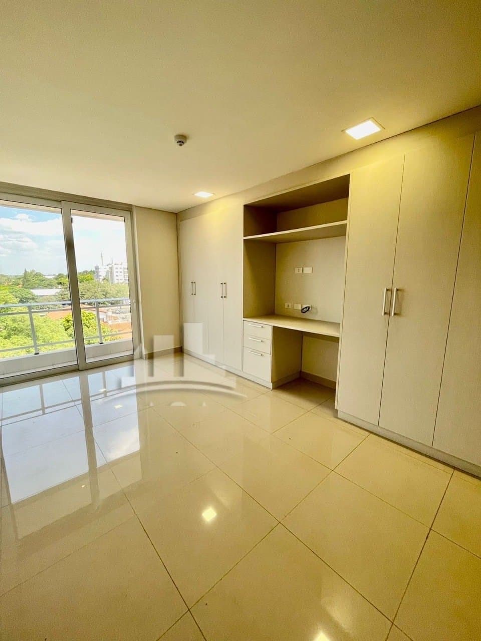 divino departamento en Villamorra, foto 3