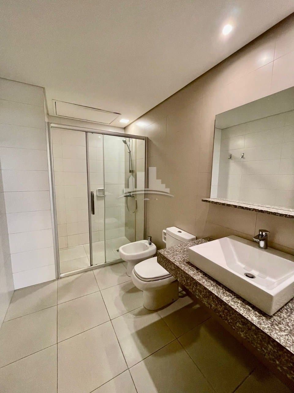 divino departamento en Villamorra, foto 4