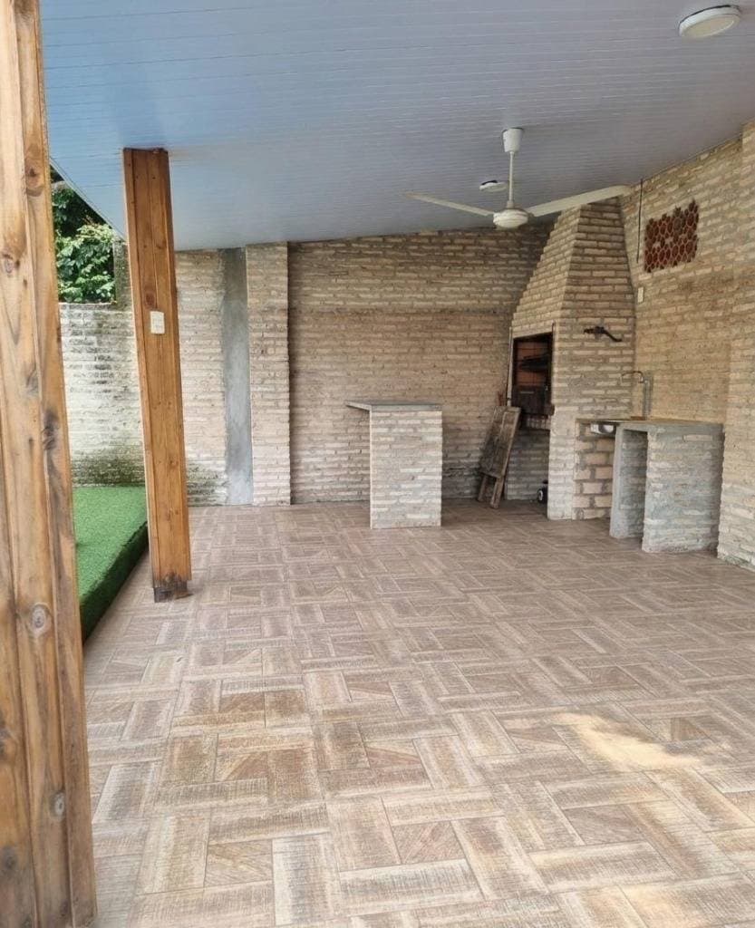 Oportunidad de inversion - terreno con construccion en barrio Mbocayaty, foto 3