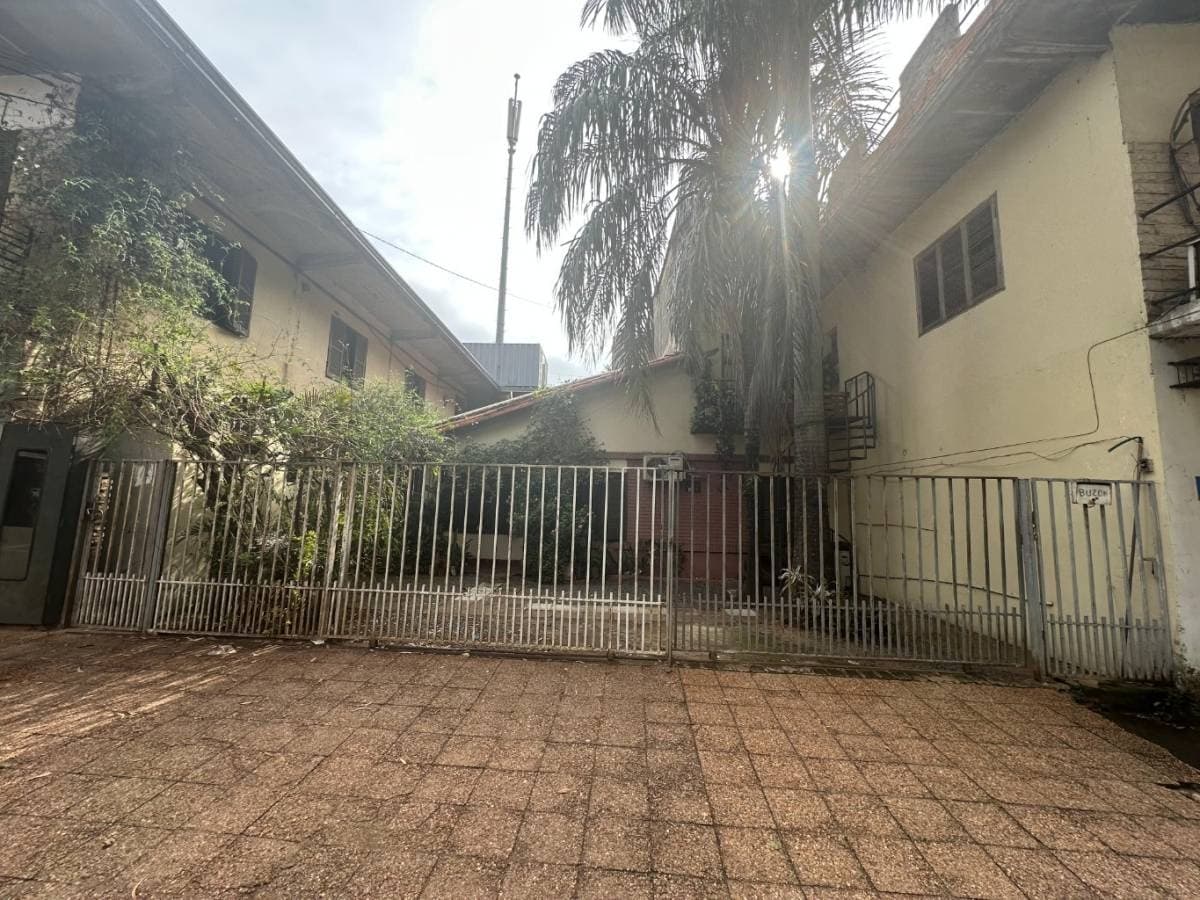 Terreno con casa a demoler, foto 3