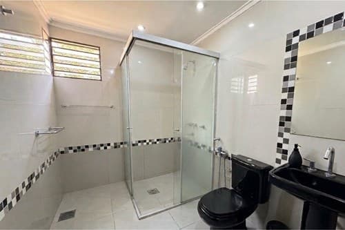Residencia en Barrio Mburucuya, foto 2