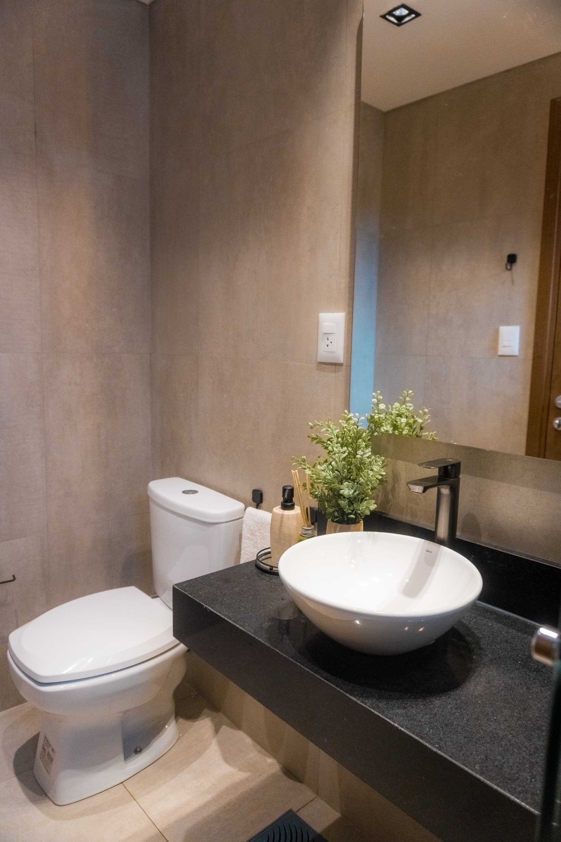 En venta monoambientes y de 1 dormitorio, Las Lomas, Asuncion, foto 5