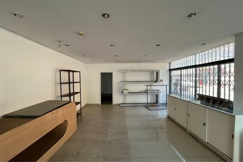 Deposito con local comercial en ciudad nueva en alquiler — foto 2