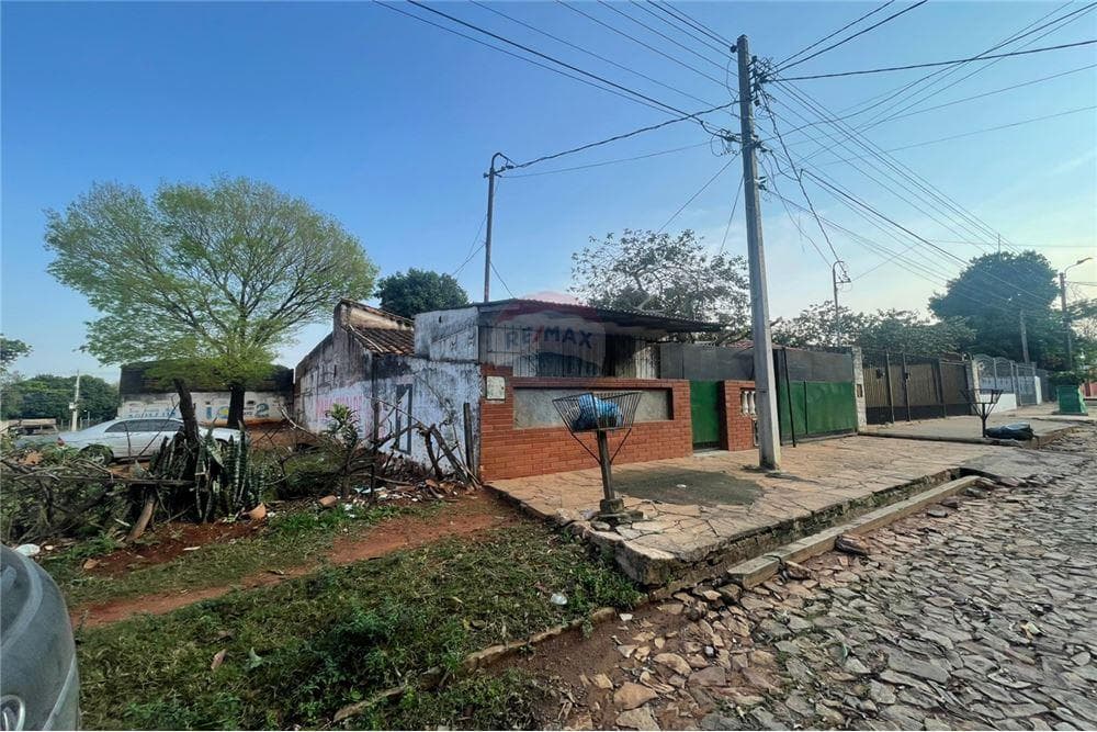 Casa con Local Comercial sobre 350 m2 en Villa Elisa Barrio 29 de Setiembre, foto 4