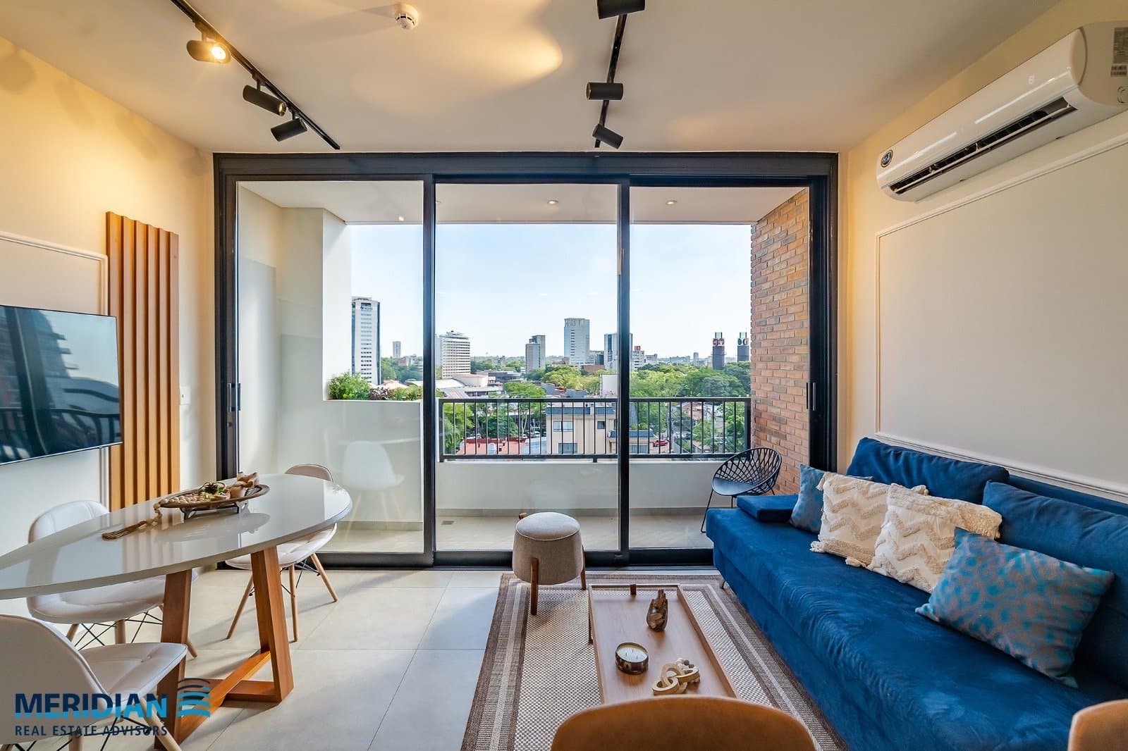 Departamento de dos habitaciones en alquiler Amoblado zona Shopping del Sol — foto 1