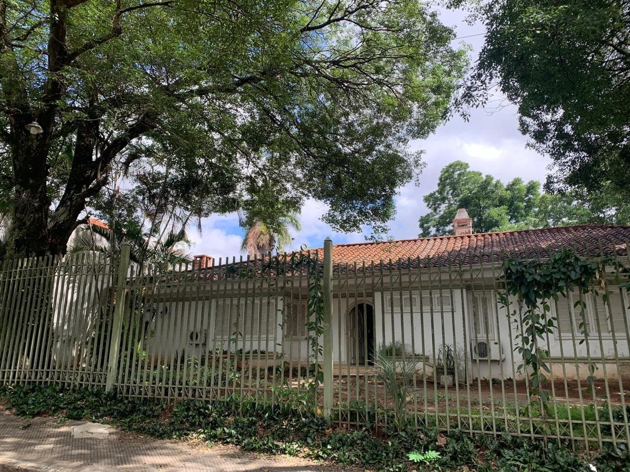 Amplio terreno en el Barrio Mcal Estigarribia — foto 4