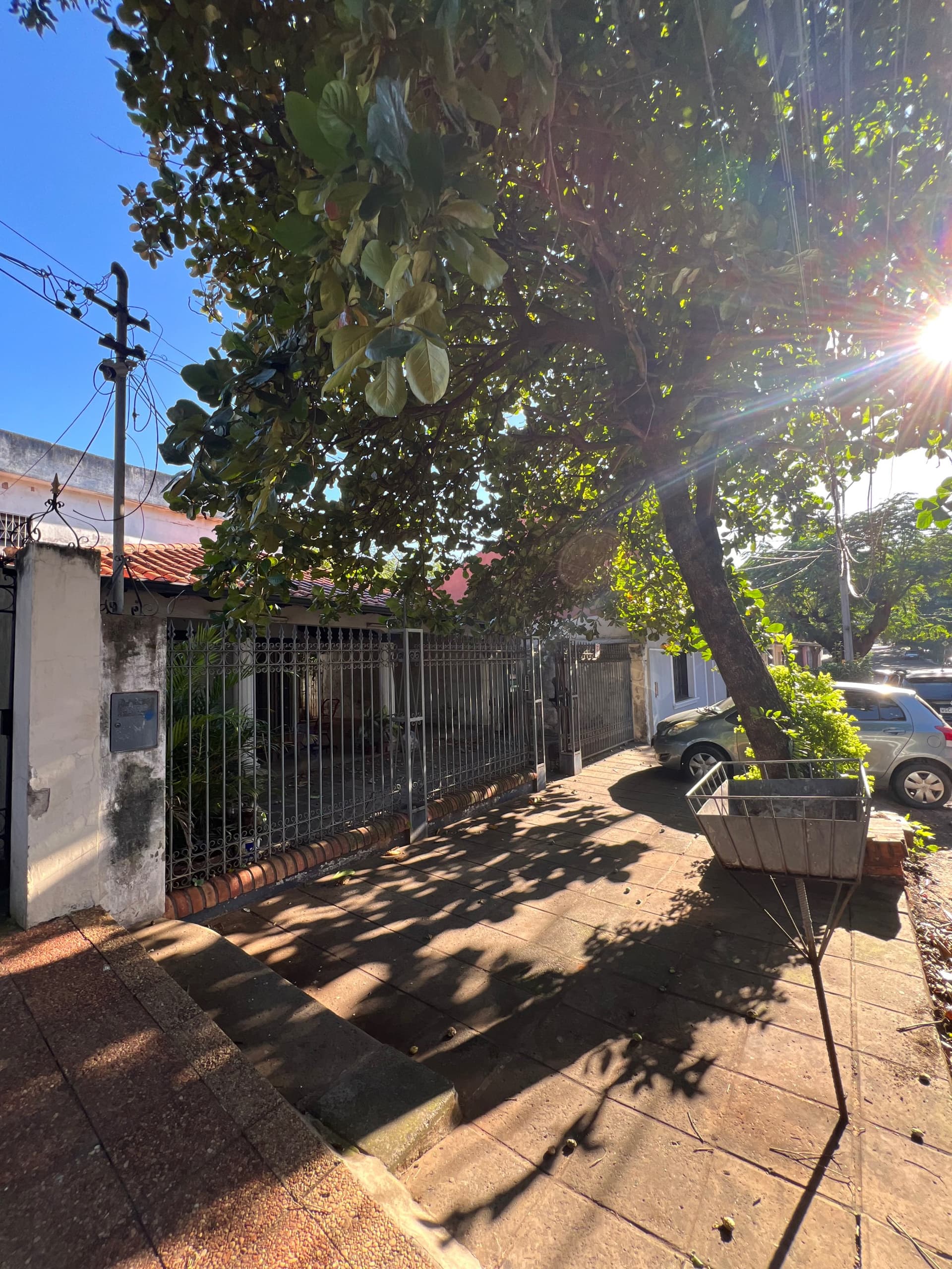 Vendo casa a precio de terreno en oferta vista alegre asuncion