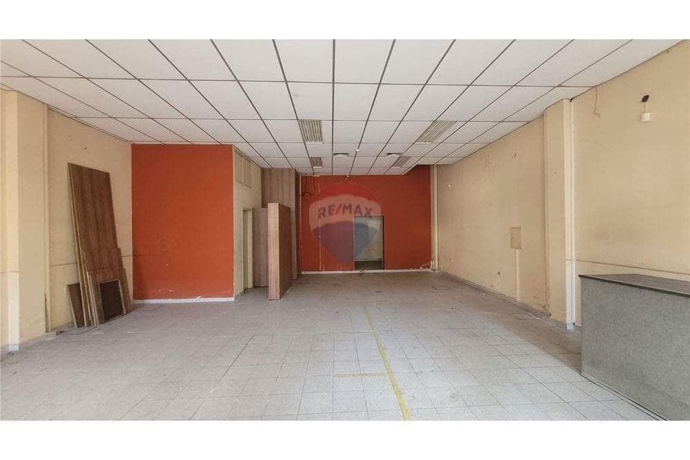 Local comercial sobre alberdi c/ gral diaz — foto 5
