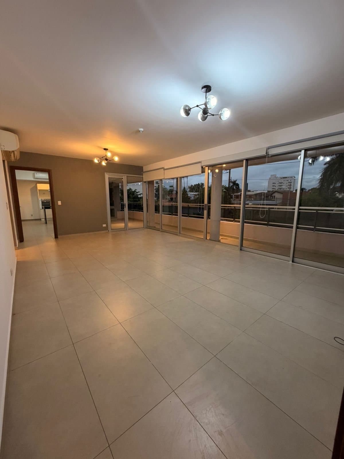Departamento de 3 dormitorios + area de servicio a pasos del eje corporativo — foto principal