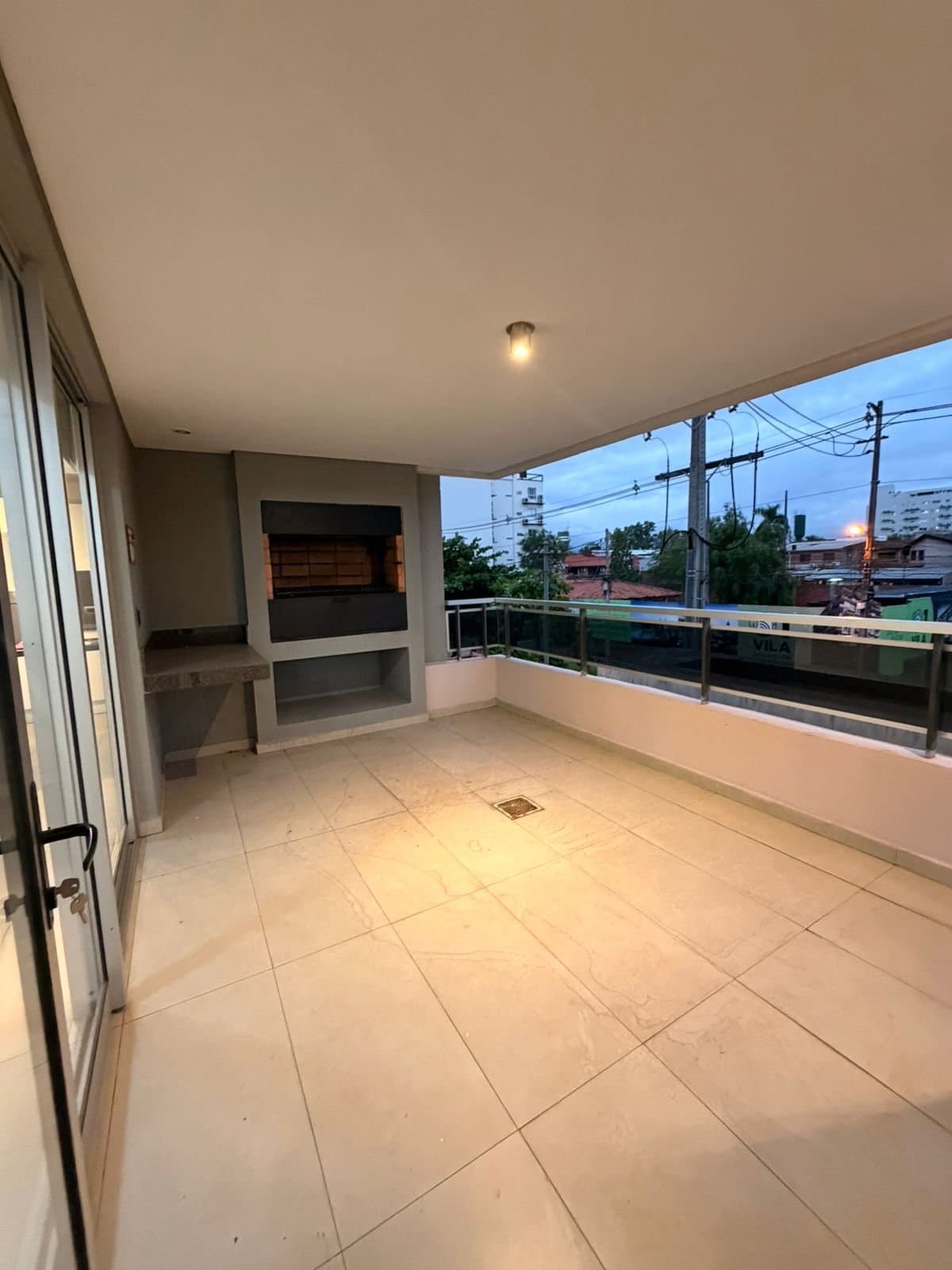Departamento de 3 dormitorios + area de servicio a pasos del eje corporativo — foto 2