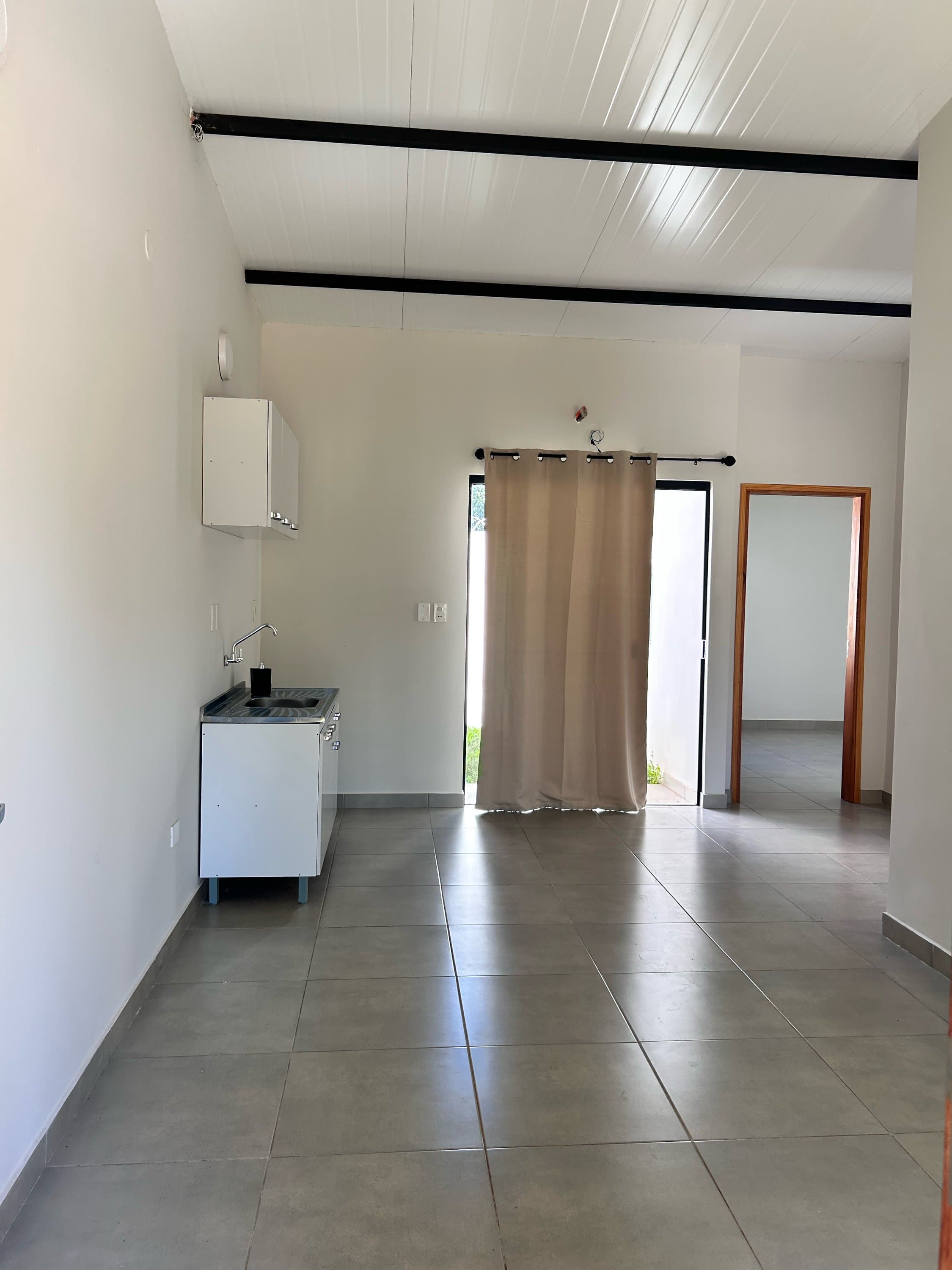 Casa a estrenar en Luque - Cañada Garay