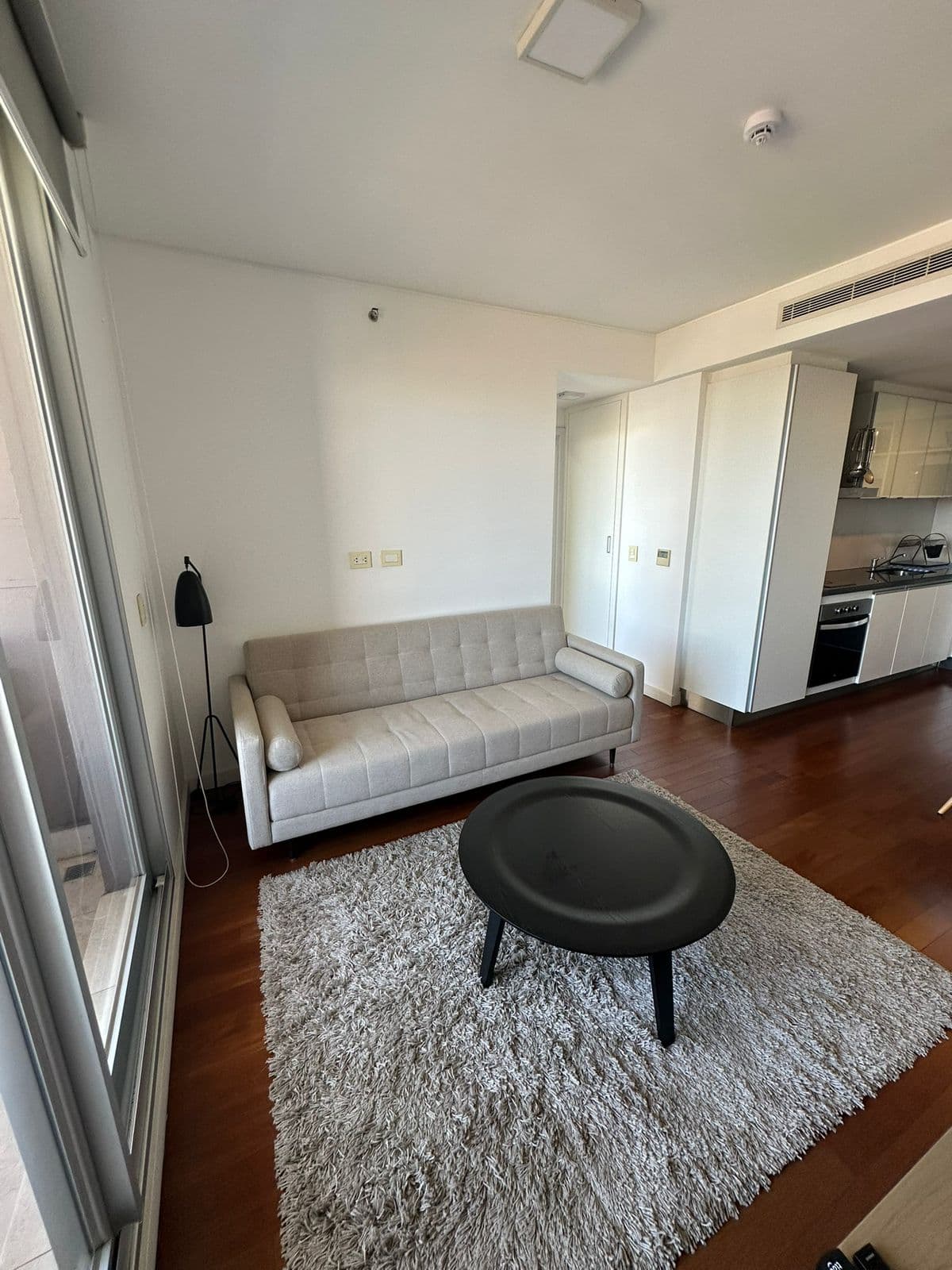 EN ALQUILER Departamento amoblado de 1 dormitorio en el Edificio Sky Tower — foto 5