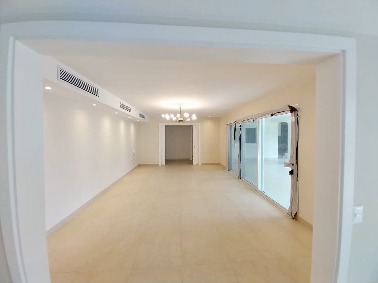 residencia a estrenar de 4 dormitorios en suite zona Mariscal Estigarribia — foto 3
