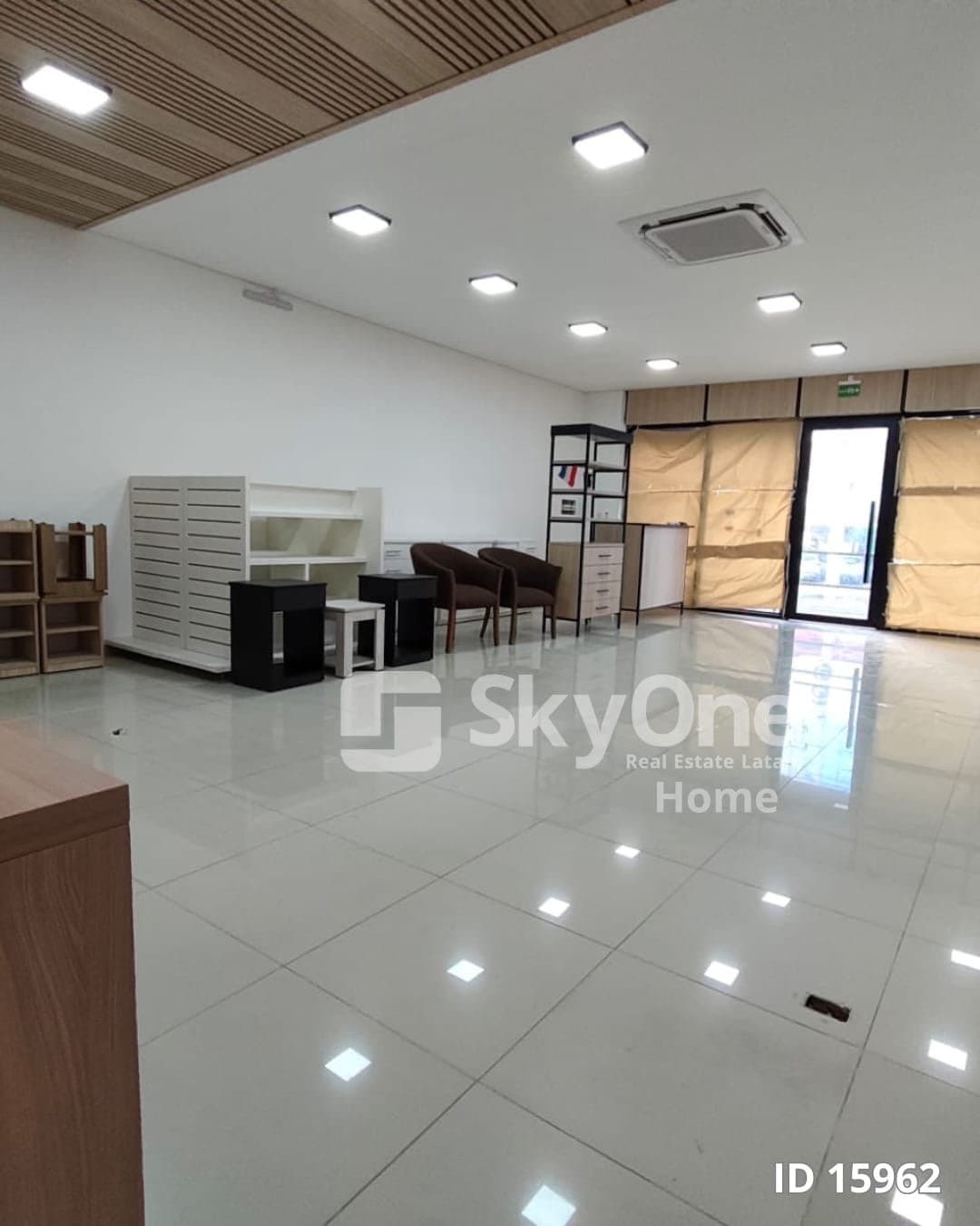 Salon Comercial 129m2 Avda Artigas — foto 3