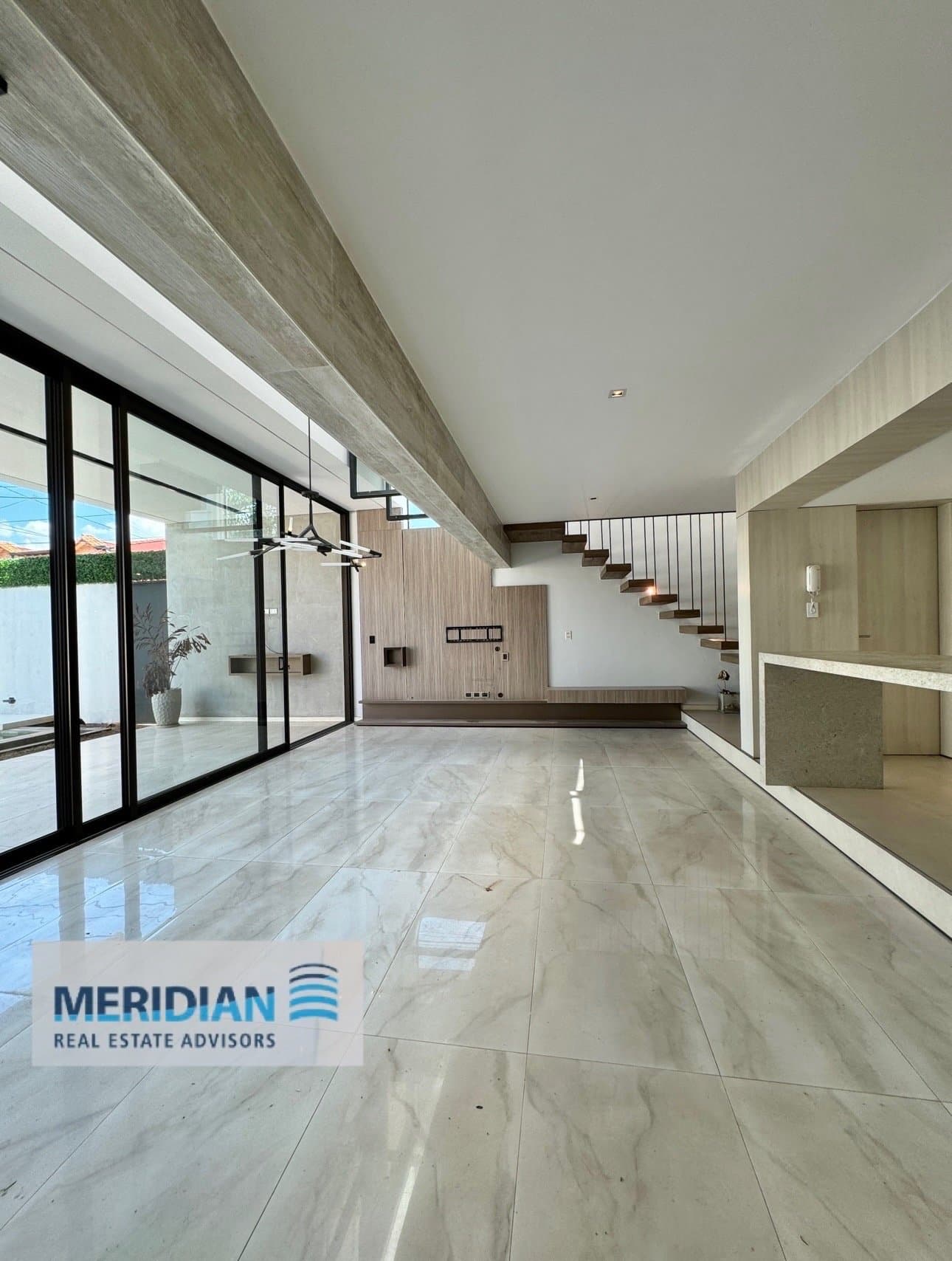 Duplex estilo moderno en venta!! A minutos del eje Corporativo!, foto 1