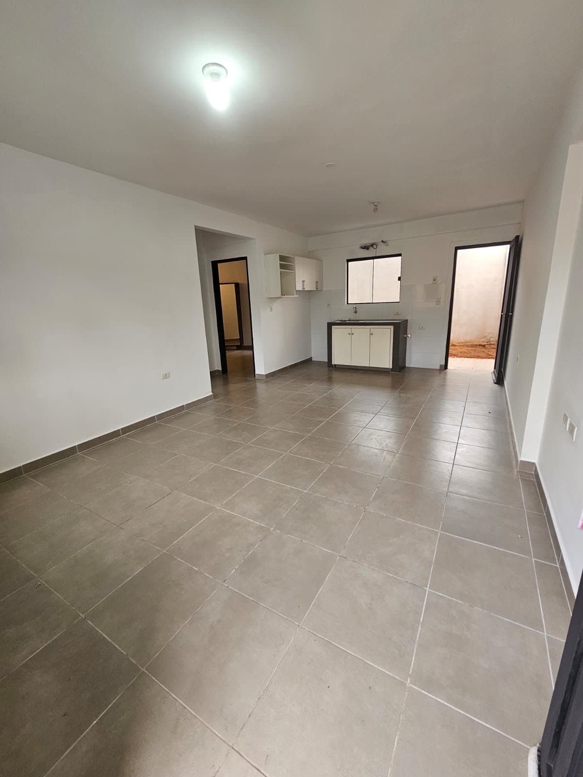 Depto de 2 dormitorios zona Paseo Parque de Villa Elisa — foto 3