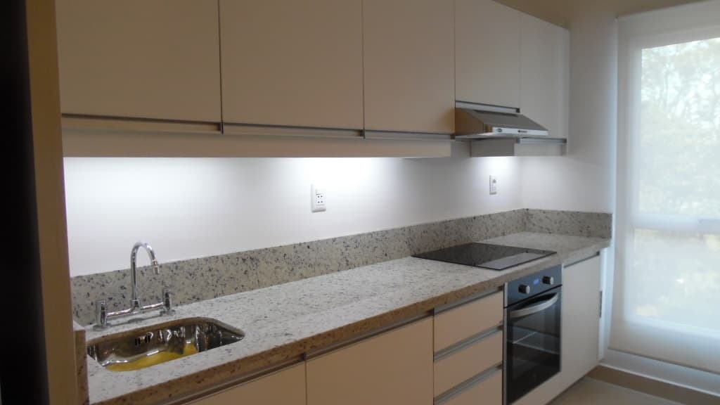 Moderno amoblado y equipado en alquiler Zona: La Galería, foto 2