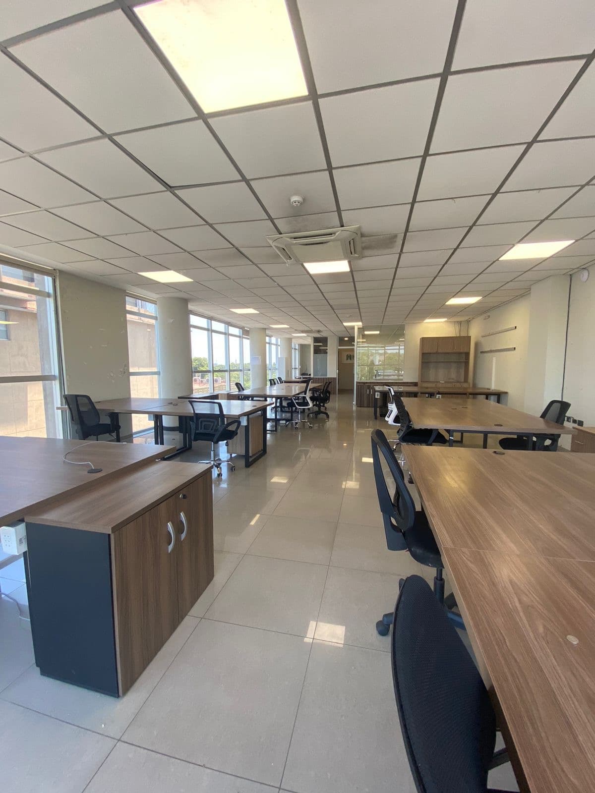 Oficina se 154m2 en alquiler - sobre san martin, Asunción, foto 5