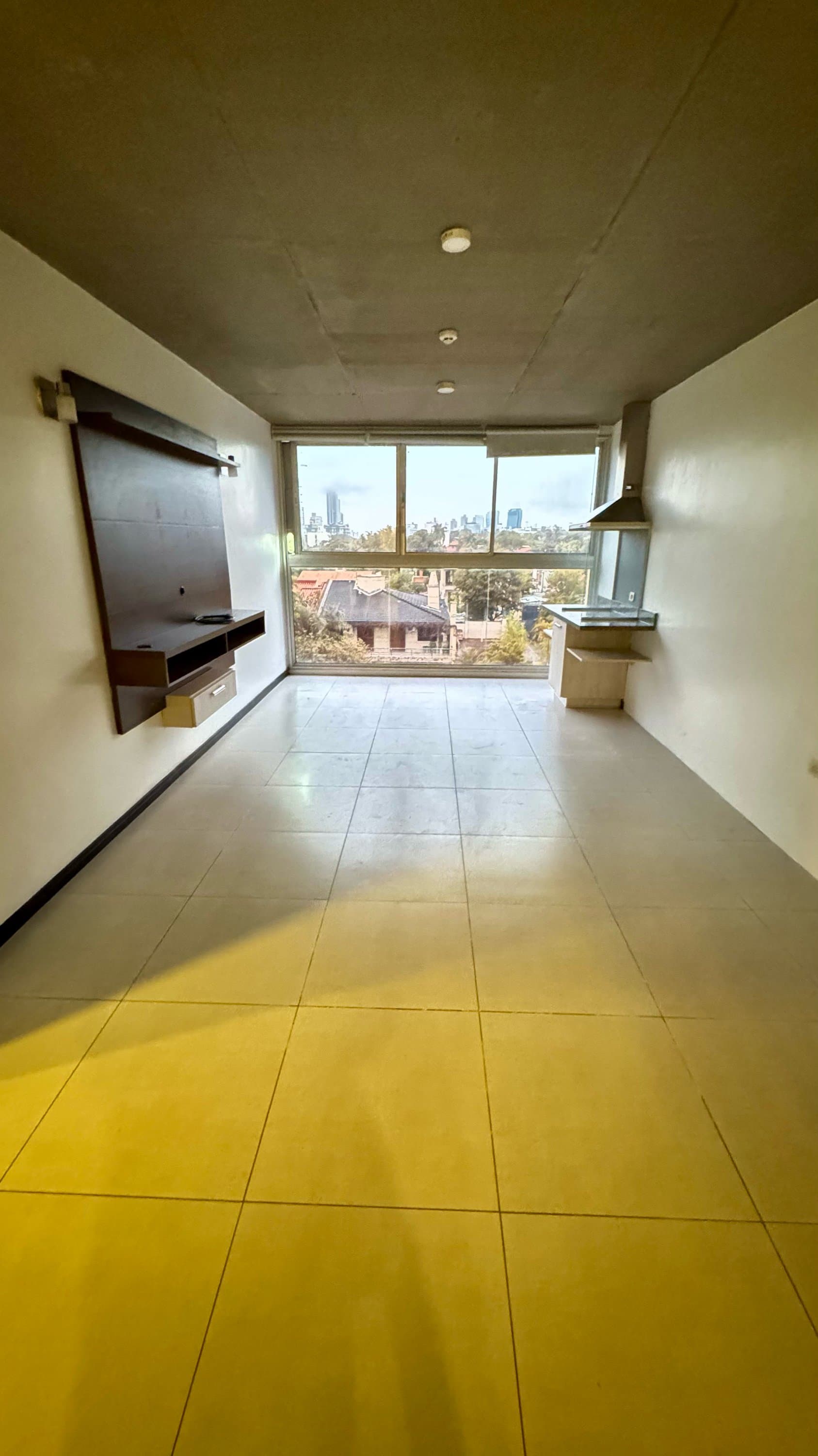 amplio departemento de 2 dormitorios en suite, zona IPS — foto 2