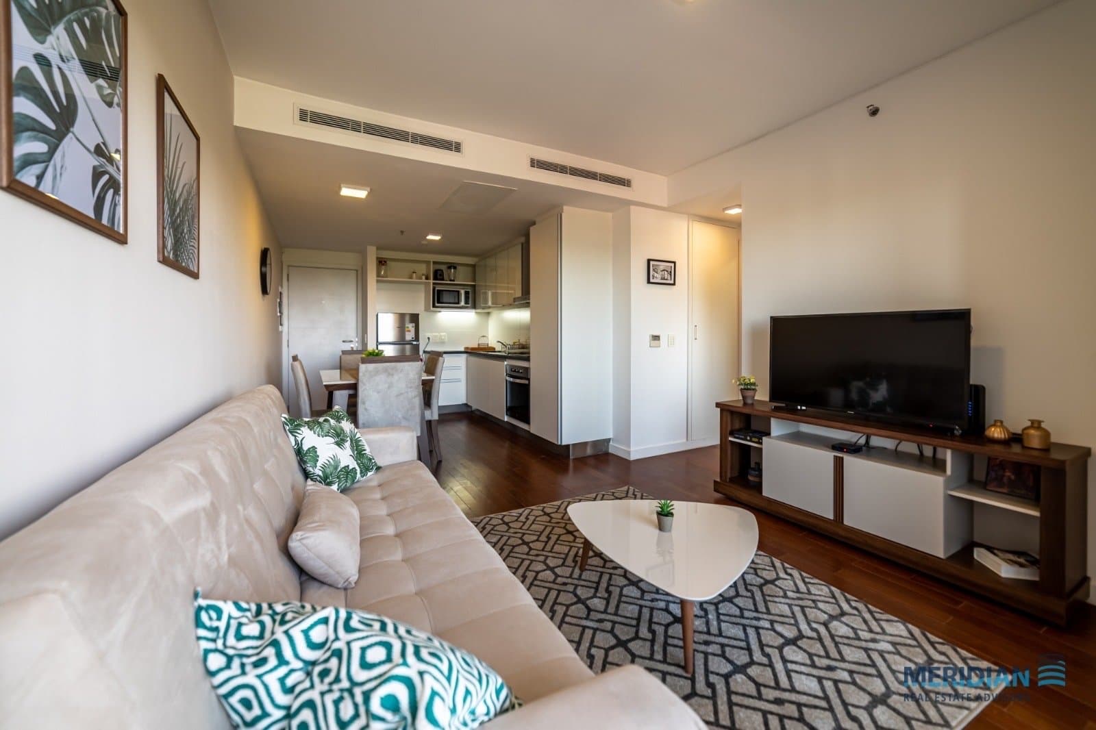 Hermoso departamento amoblado en venta zona Santa Teresa, foto 1