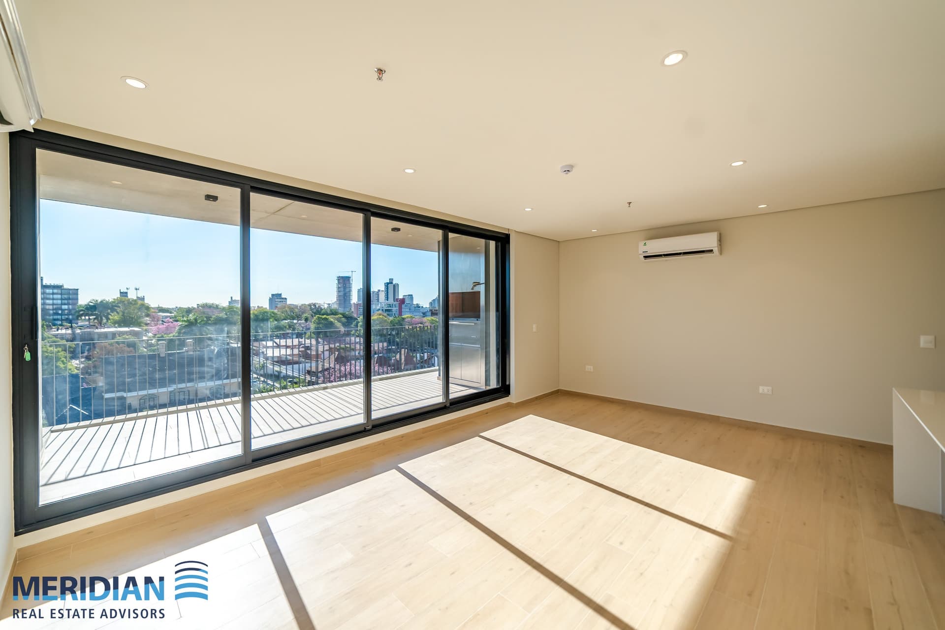 Departamento en venta con financiación a metros del Shopping del Sol, foto 5