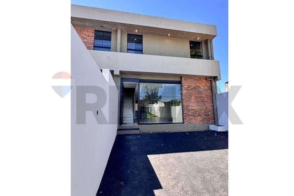 Dúplex premium a estrenar en venta – esmeralda, las palmas, Lambaré