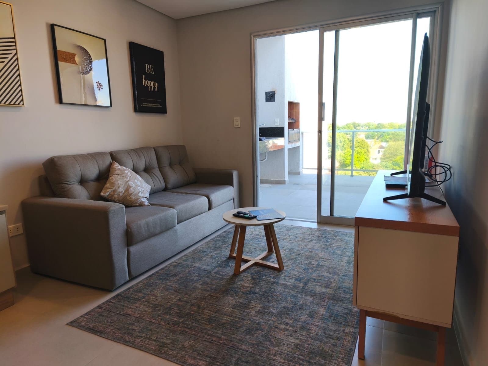 Departamento AMOBLADO- Los Laureles, Asunción, foto 1