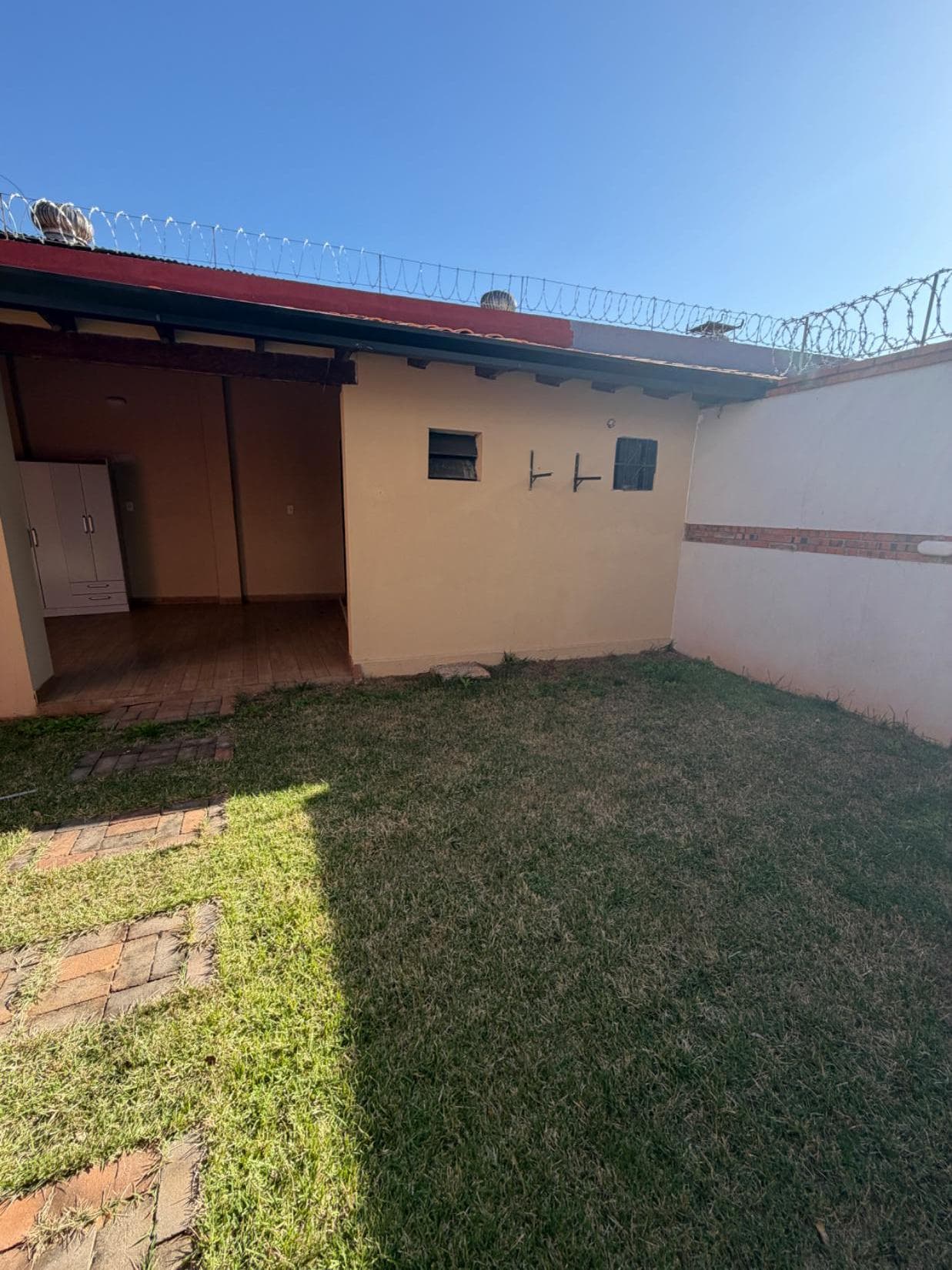 Duplex con Quincho y Área de Servicio en Barrio Hipódromo con, foto 4