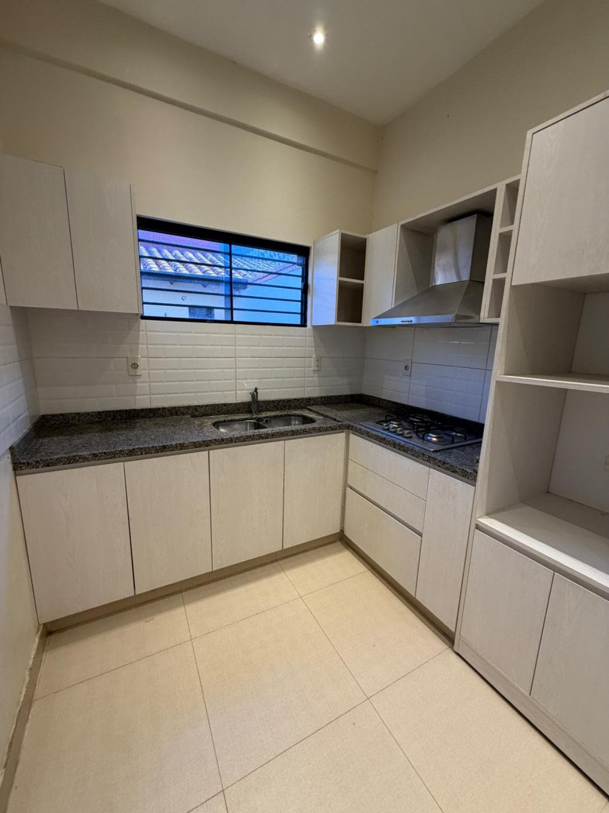 Duplex con Quincho y Área de Servicio en Barrio Hipódromo con, foto 2