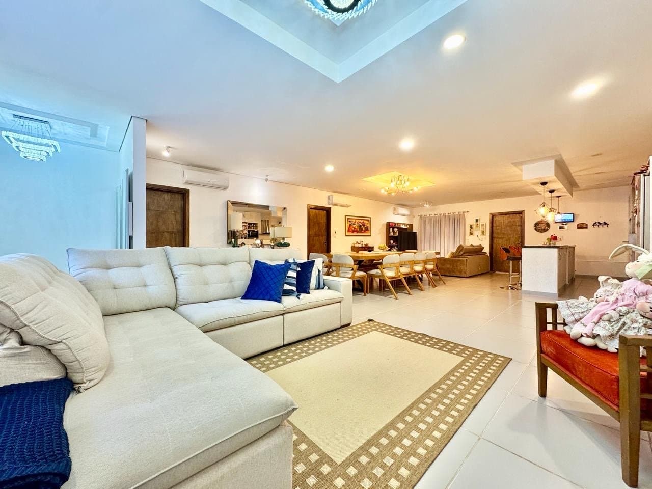 En venta Moderna Residencia en Asuncion, foto 5
