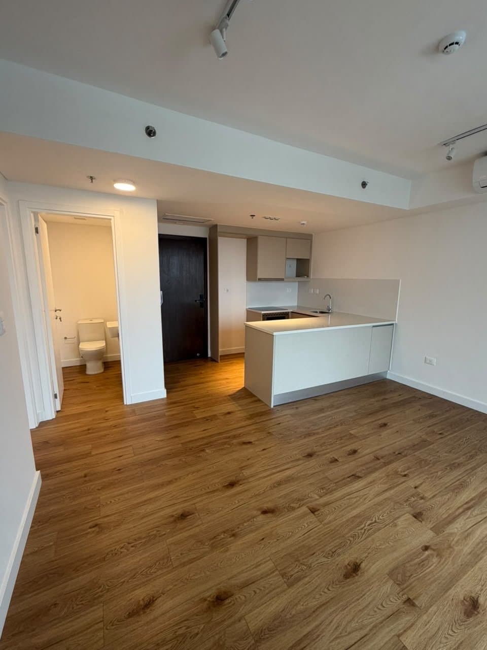 Alquilo departamento de un dormitorio en suite en more mariscal