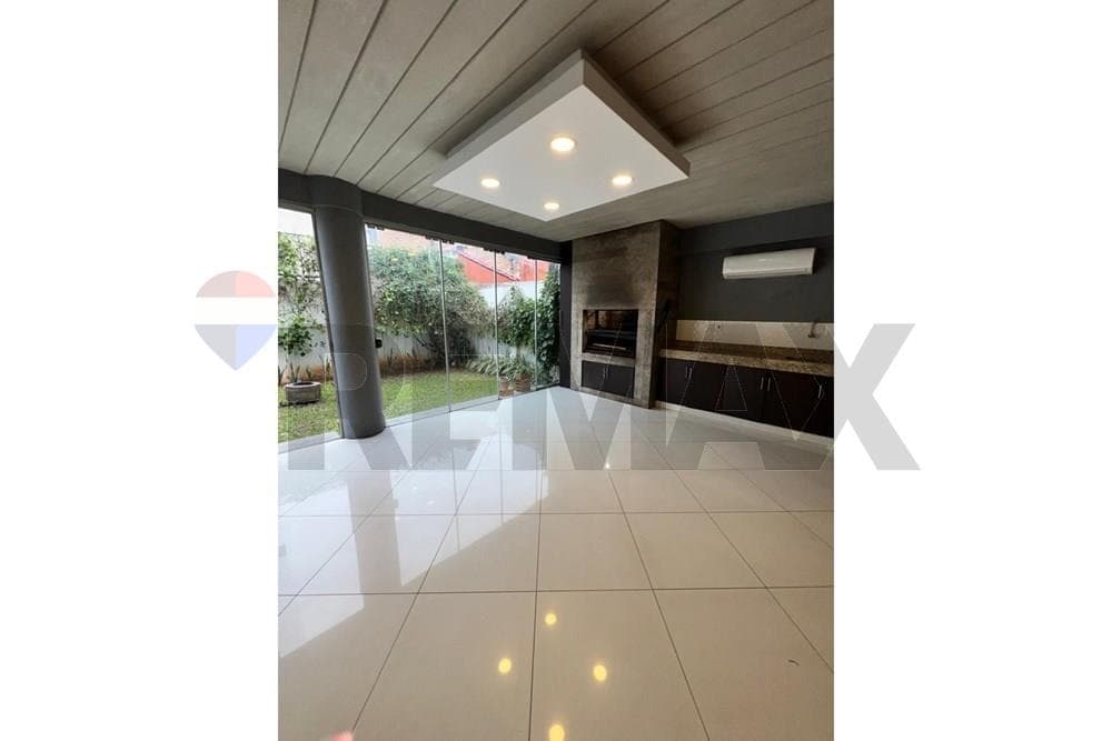 Alquilo Hermoso Triplex