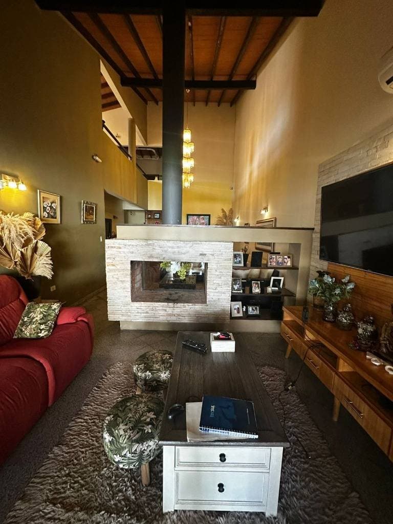 En alquiler casa en el barrio san cristobal asuncion, foto 1