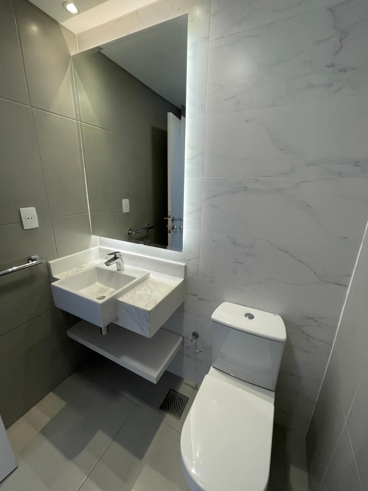 Lujoso departamento de 3 habitaciones - Zona Villa Morra, foto 3